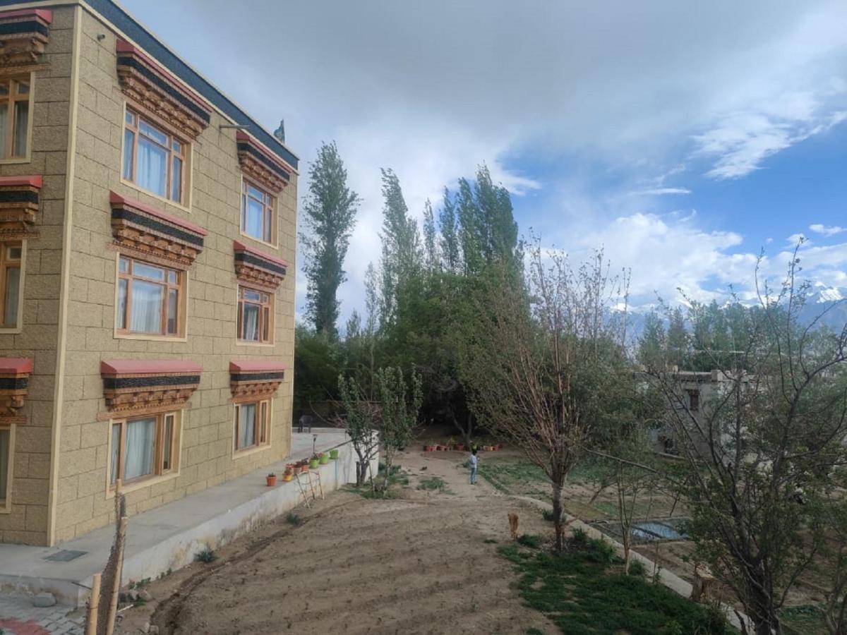 Hotel Alpine Ladakh Leh Exterior photo